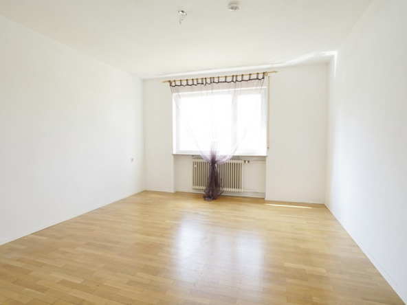 Schlafzimmer unmöbliert