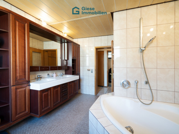 Badezimmer EG EFH 