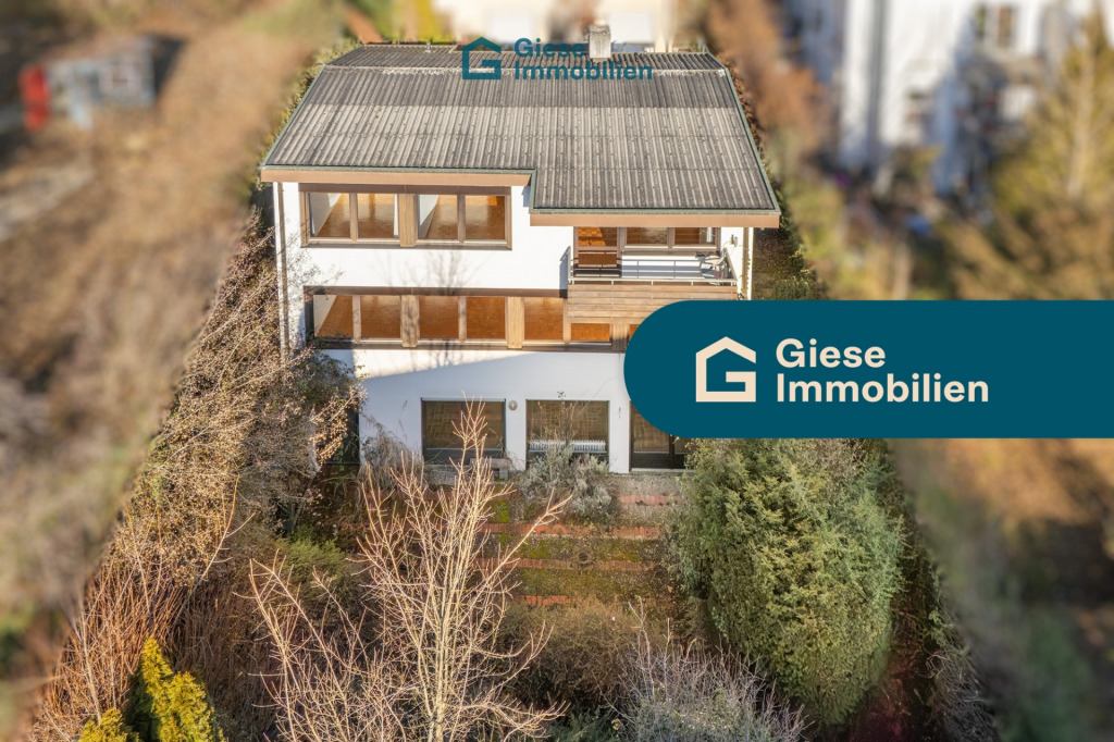 Titelbild mit Banner