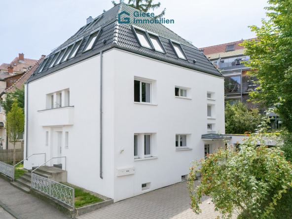 Haus von rechts drohne