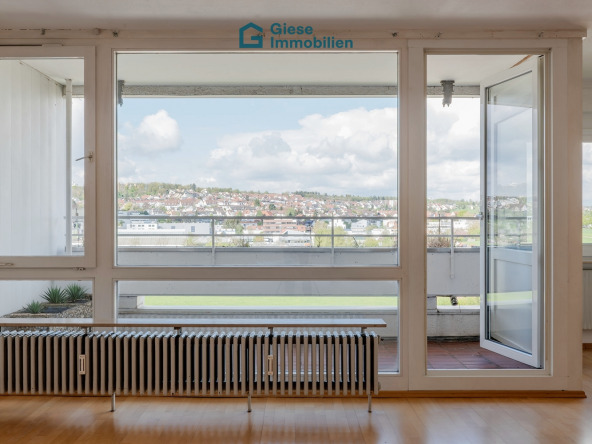 Balkon durch Fenster