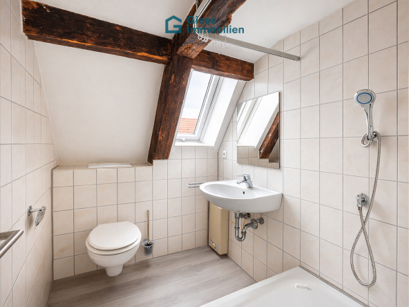 Badezimmer (DG)