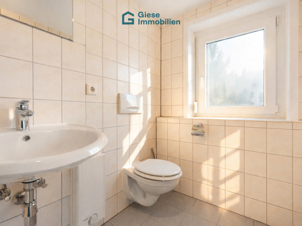 Badezimmer (EG)