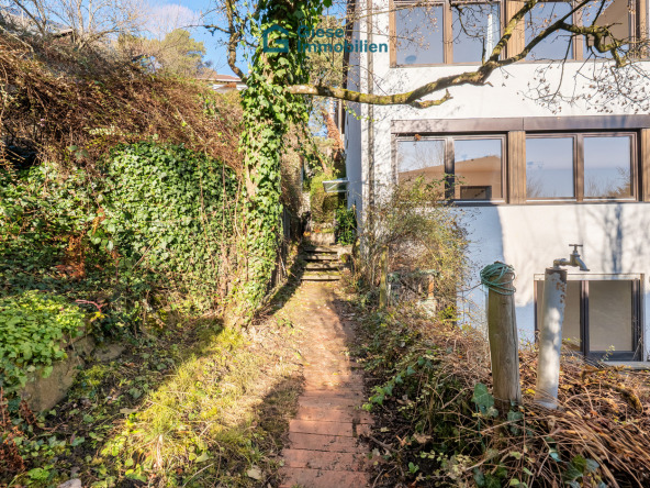 Weg zum Garten