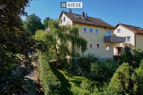 Freistehendes Einfamilienhaus mit Einliegerwohnung, 70569 Stuttgart, Einfamilienhaus